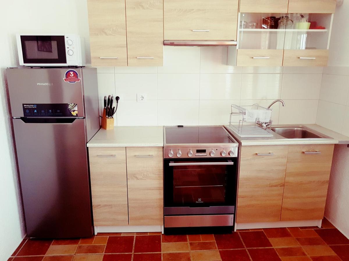 Melina'S Apartments Kalavárda エクステリア 写真
