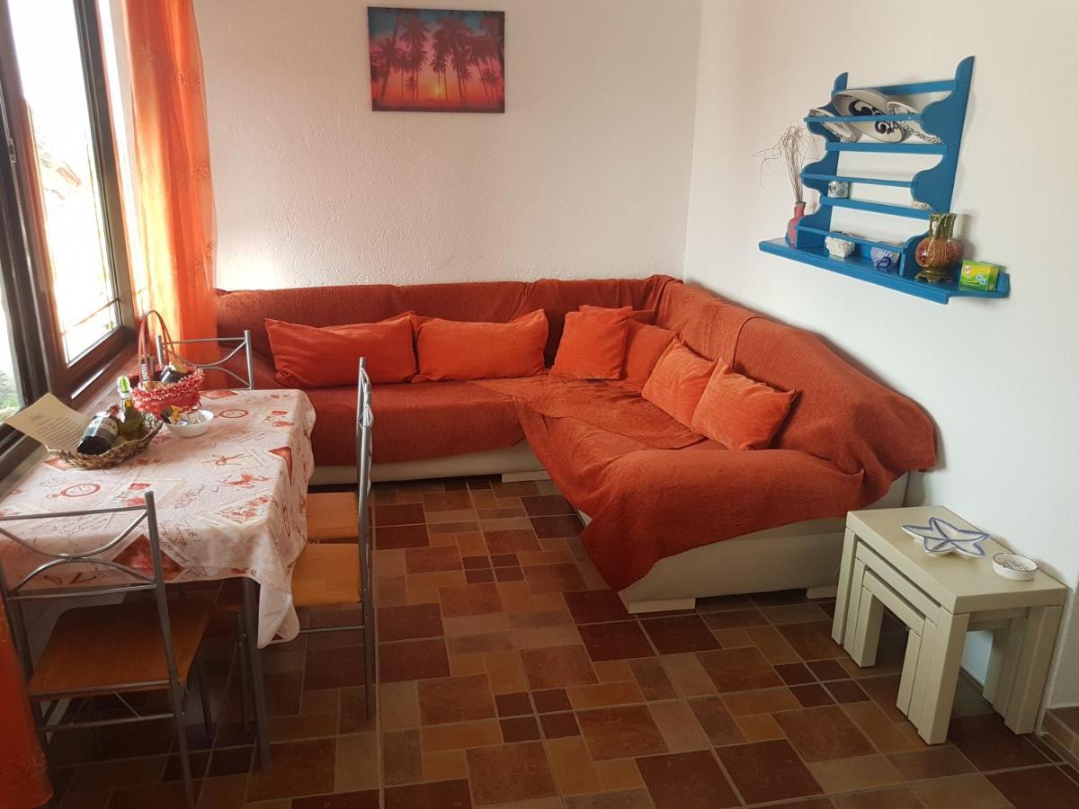 Melina'S Apartments Kalavárda エクステリア 写真
