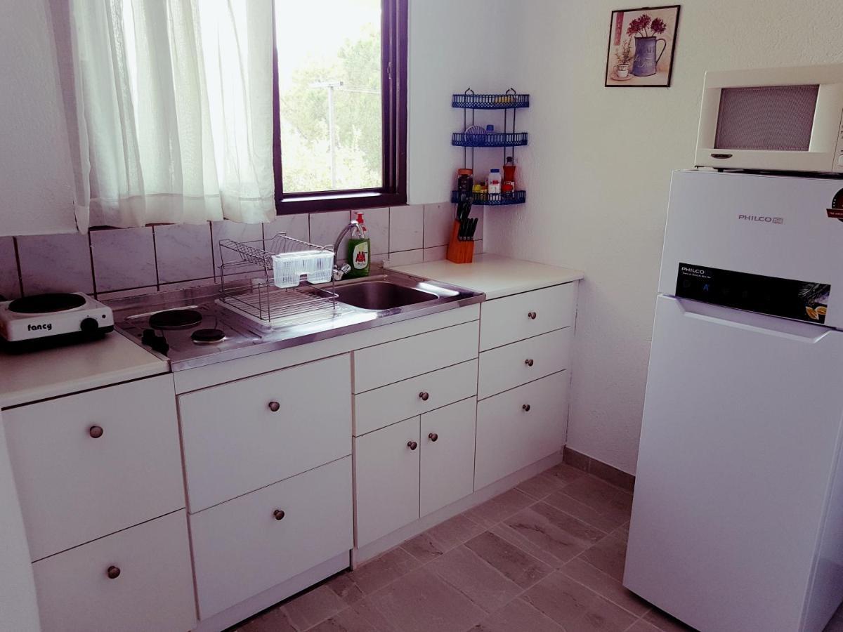 Melina'S Apartments Kalavárda エクステリア 写真