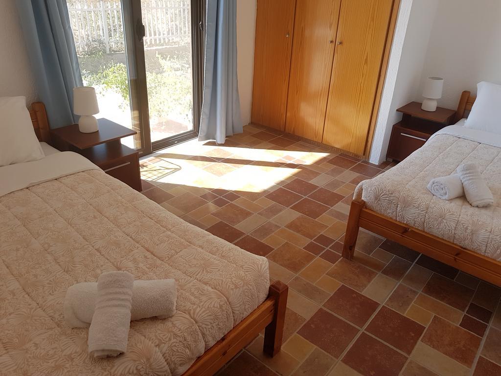 Melina'S Apartments Kalavárda エクステリア 写真